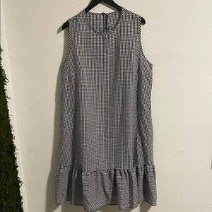 Amazon Essentials Black and White Gingham Sleeveless Mini Dress